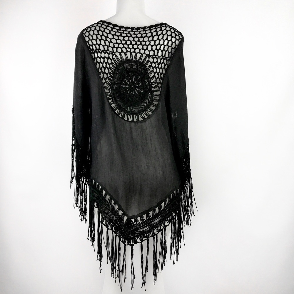 Best Seller ⭐️ Aventura Crochet Kimono Shawl Wrap